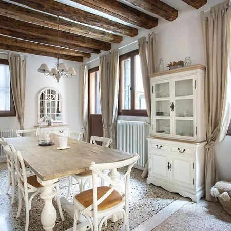 Romantic Rialto Venise