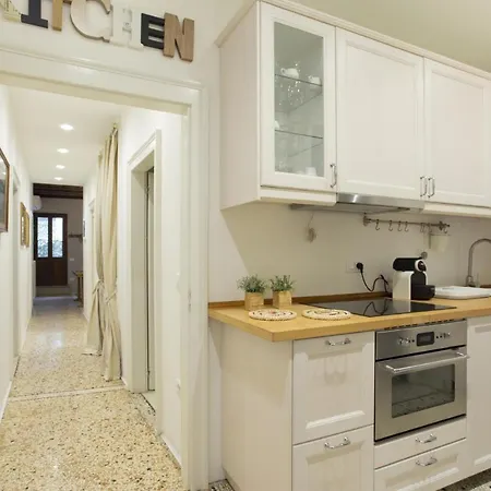 里亚尔托浪漫公寓